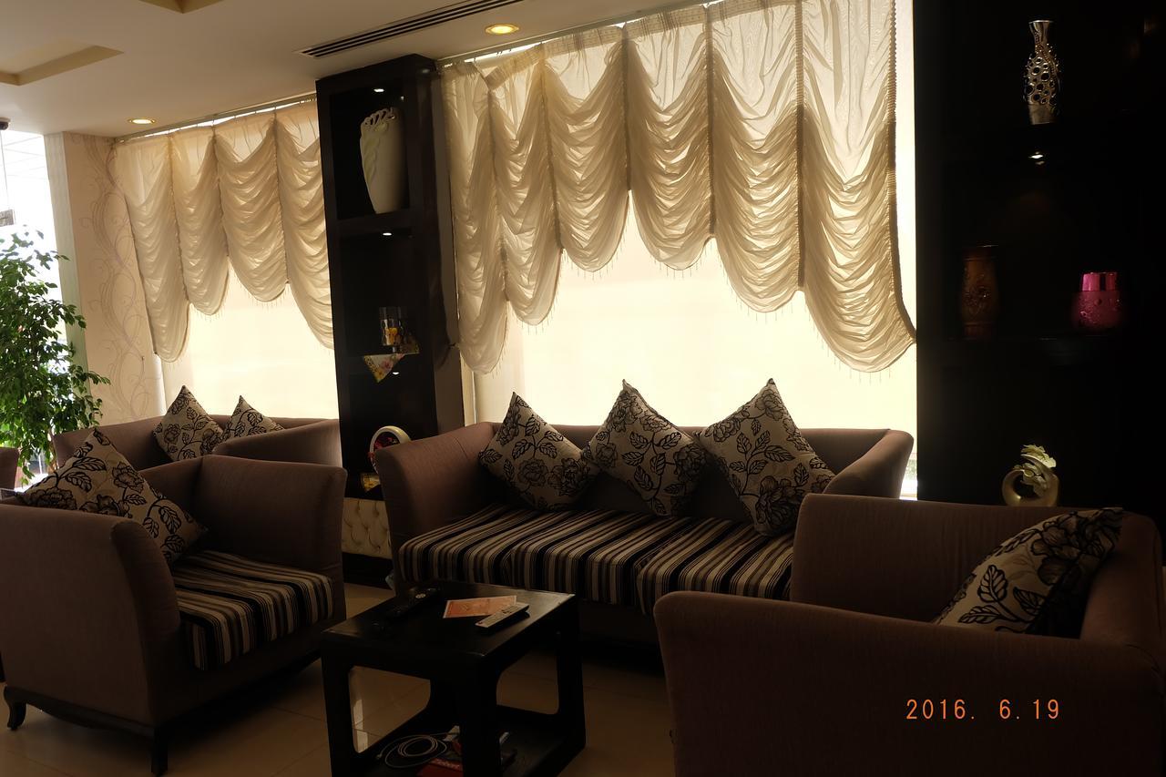 Talin Star Suites Riade Exterior foto